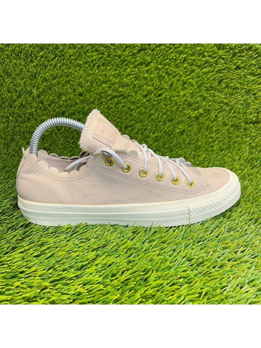 Converse Chuck Taylor All Star Womens Size 8 Pink White Walking Shoes Sneakers